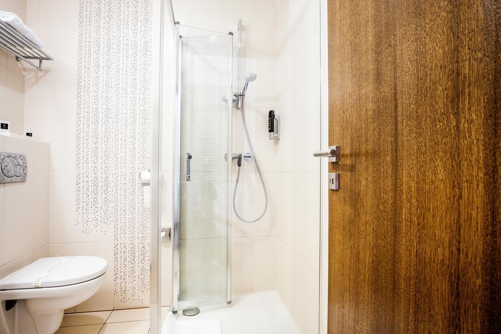 Hotel Deluxe With Free Wellness And Fitness Centrum Нитра Экстерьер фото