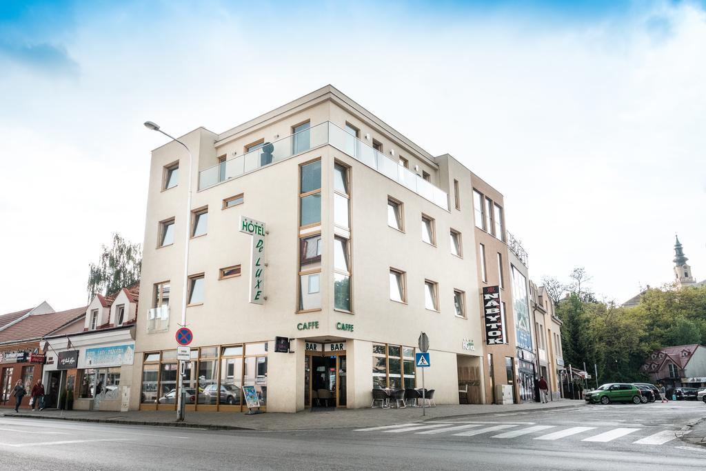Hotel Deluxe With Free Wellness And Fitness Centrum Нитра Экстерьер фото
