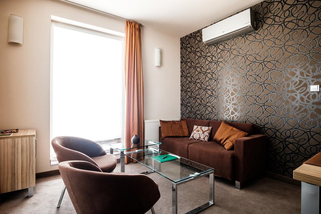 Hotel Deluxe With Free Wellness And Fitness Centrum Нитра Экстерьер фото