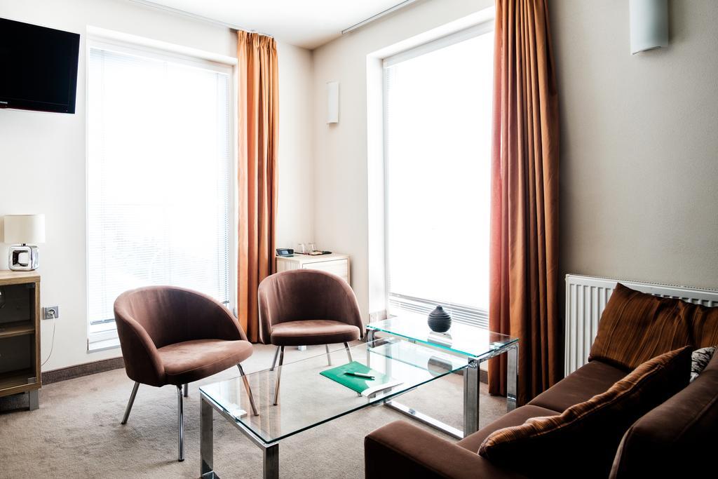 Hotel Deluxe With Free Wellness And Fitness Centrum Нитра Экстерьер фото