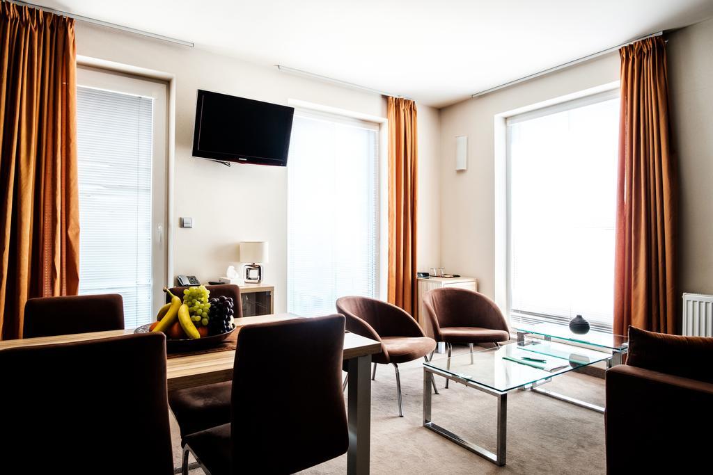 Hotel Deluxe With Free Wellness And Fitness Centrum Нитра Экстерьер фото